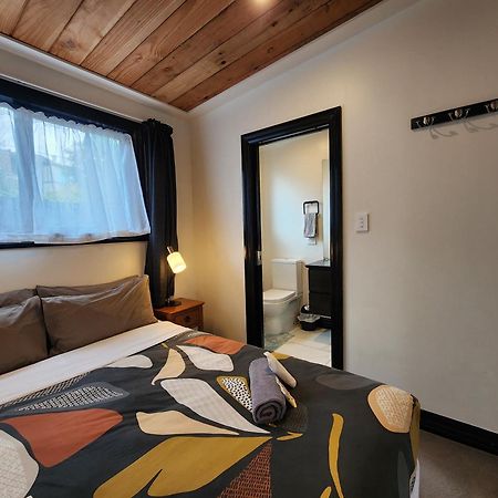 A Stone'S Throw From Town Tiny Home Dunedin Exterior foto