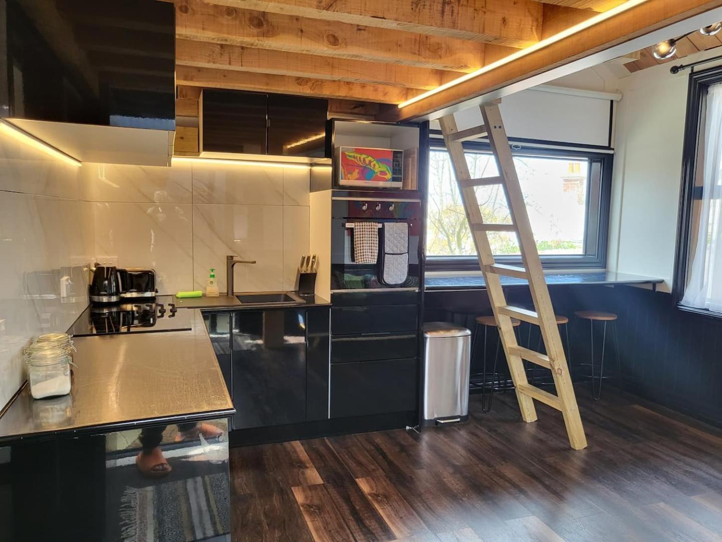 A Stone'S Throw From Town Tiny Home Dunedin Exterior foto