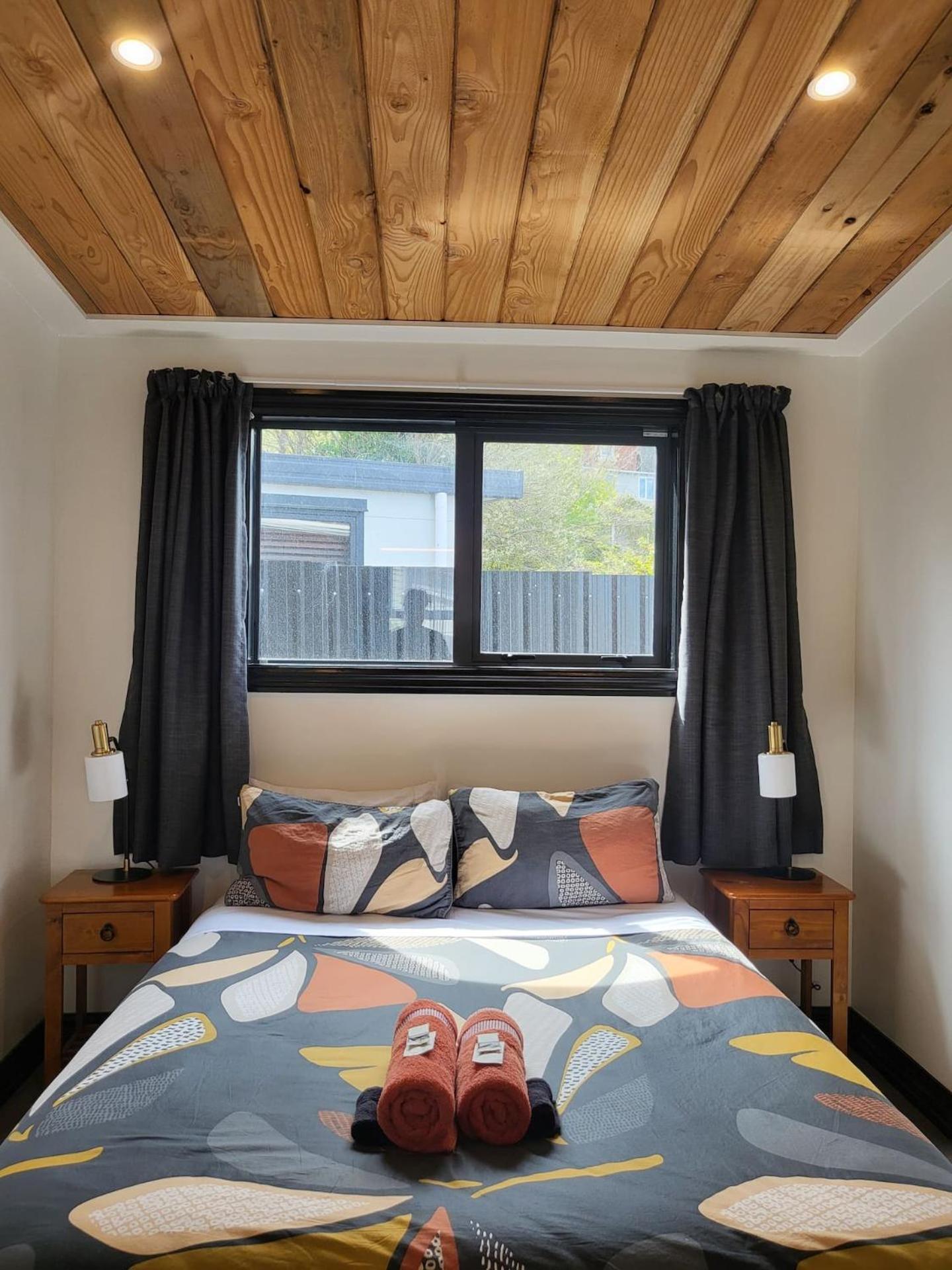 A Stone'S Throw From Town Tiny Home Dunedin Exterior foto