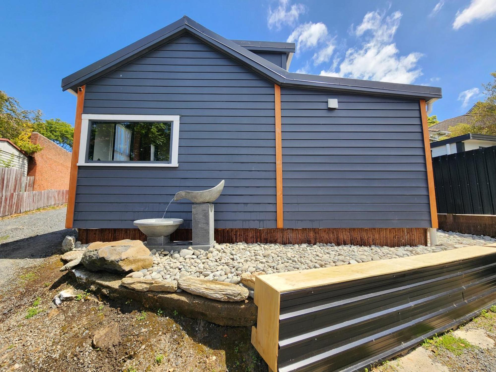A Stone'S Throw From Town Tiny Home Dunedin Exterior foto