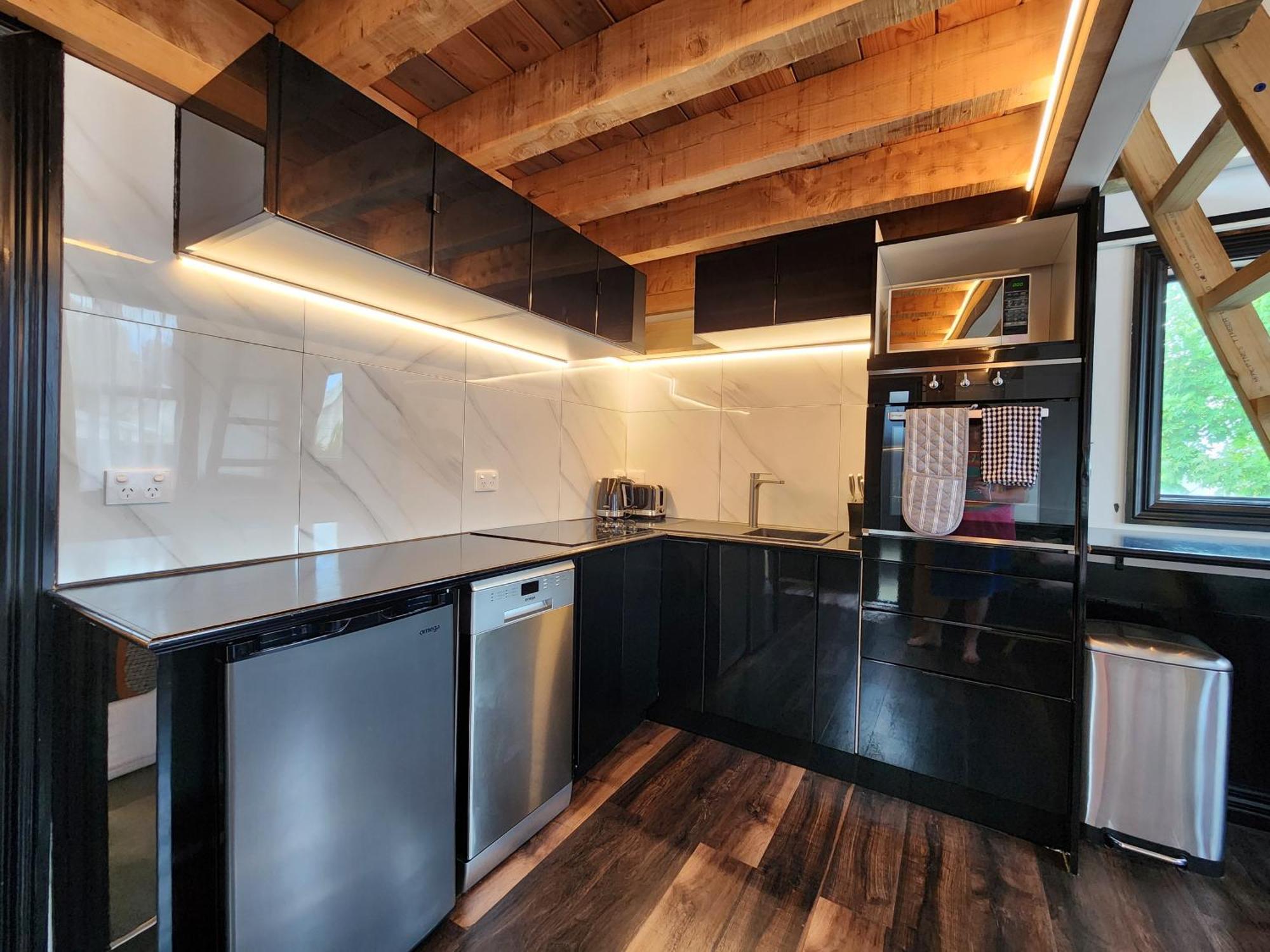 A Stone'S Throw From Town Tiny Home Dunedin Exterior foto