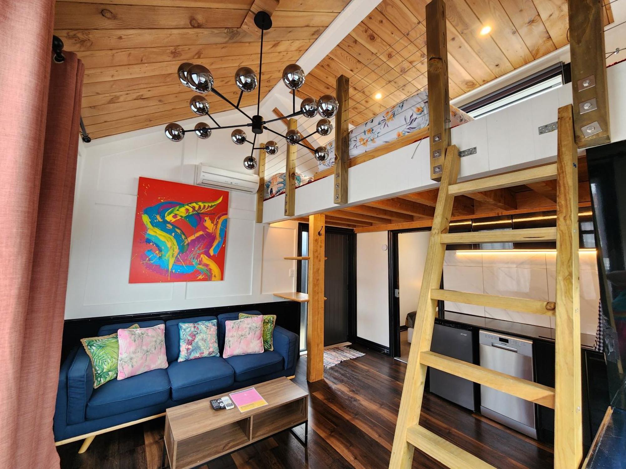 A Stone'S Throw From Town Tiny Home Dunedin Exterior foto